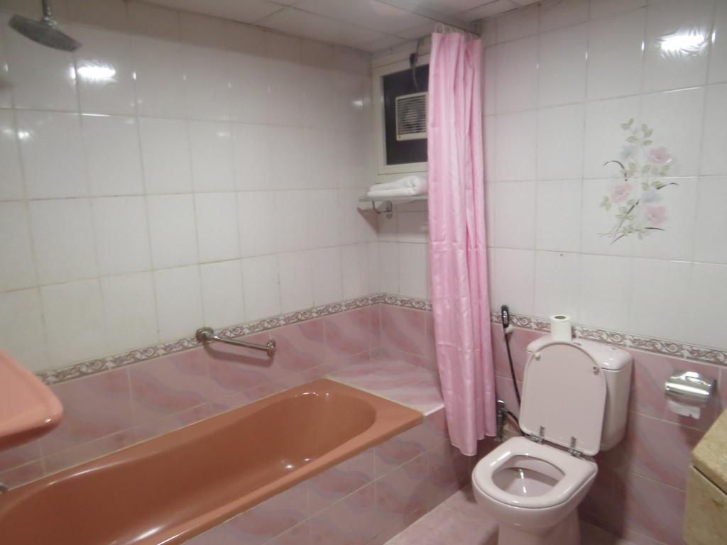 Liwa Plaza Aparthotel